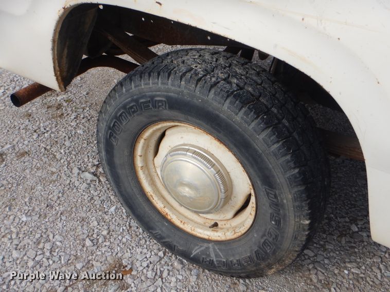 image for item GO9987 1980 Dodge Custom 150  pickup truck