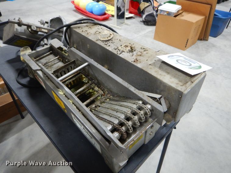 image for item GO9993 Restaurant supplies and equipment