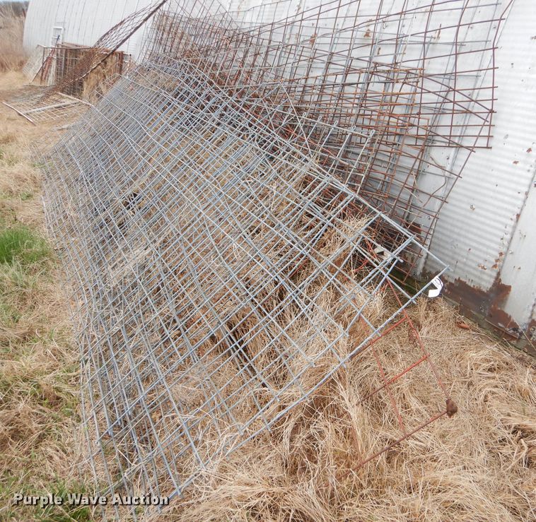 image for item GP9010 Approximately 20 hog panels