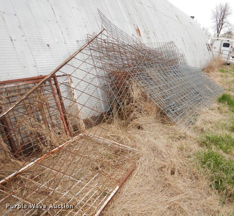 image for item GP9010 Approximately 20 hog panels