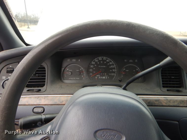image for item GP9013 2000 Ford Crown Victoria