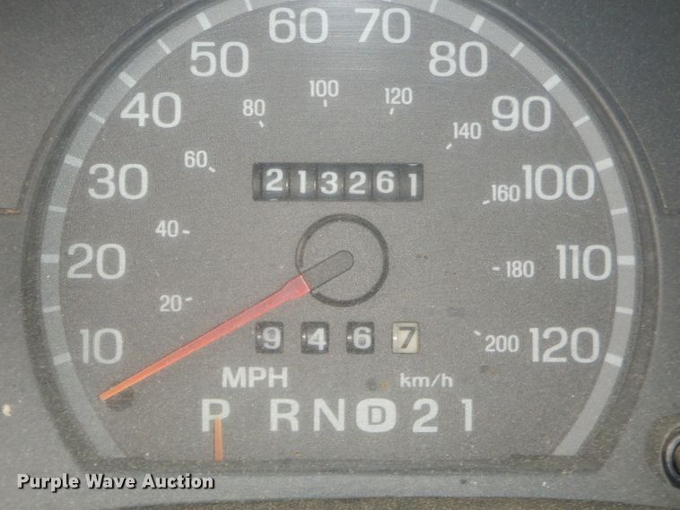 image for item GP9013 2000 Ford Crown Victoria