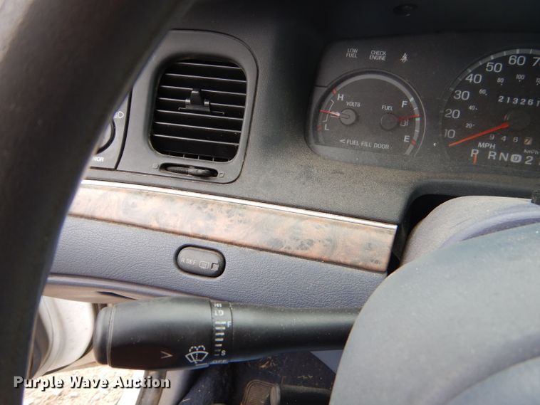 image for item GP9013 2000 Ford Crown Victoria