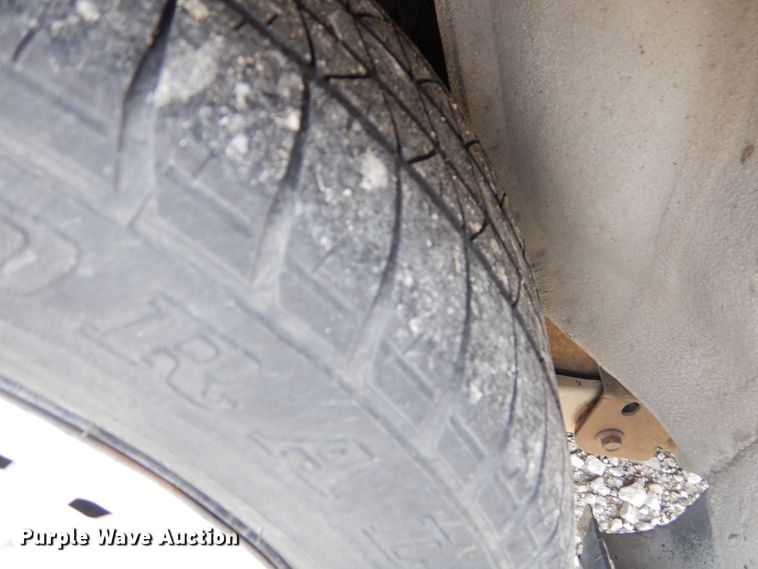 image for item GP9013 2000 Ford Crown Victoria