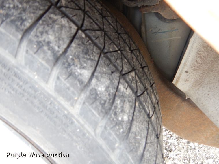 image for item GP9013 2000 Ford Crown Victoria