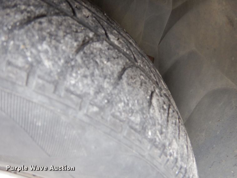 image for item GP9013 2000 Ford Crown Victoria