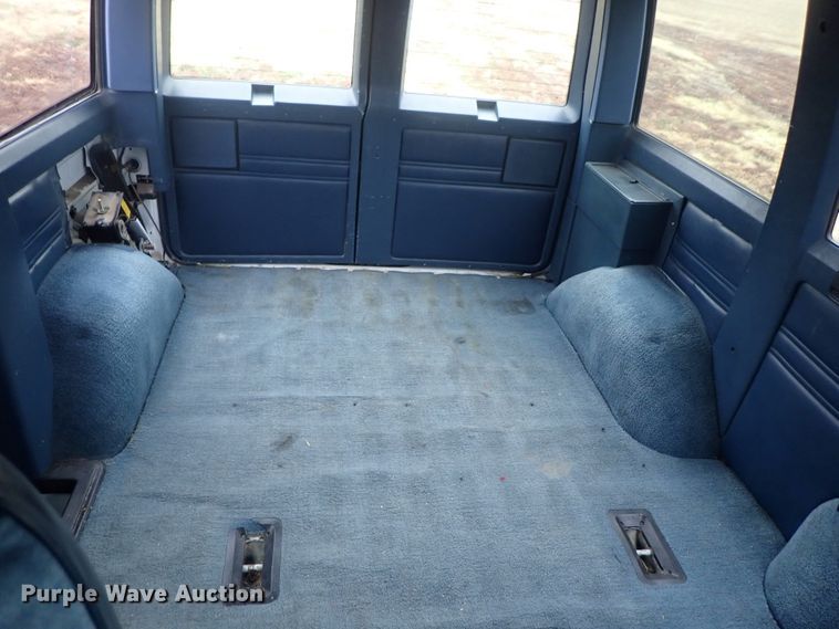 image for item GQ9983 1992 Chevrolet Astro van