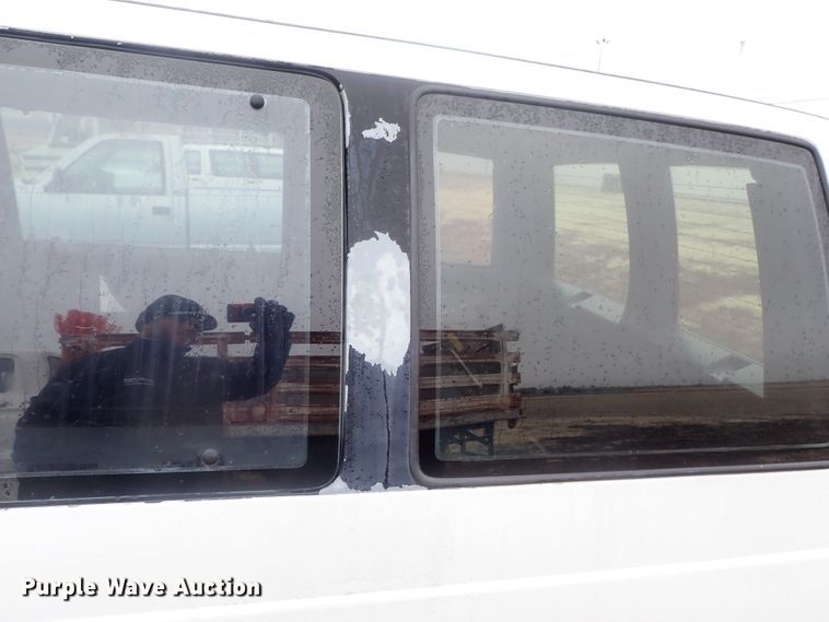 image for item GQ9983 1992 Chevrolet Astro van