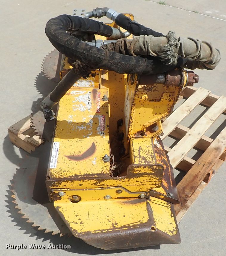 image for item GR9033 Buzz Bar side boom limb cutter