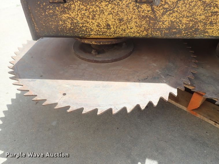 image for item GR9033 Buzz Bar side boom limb cutter