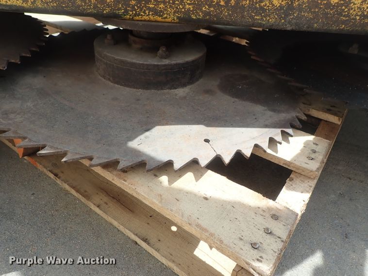 image for item GR9033 Buzz Bar side boom limb cutter