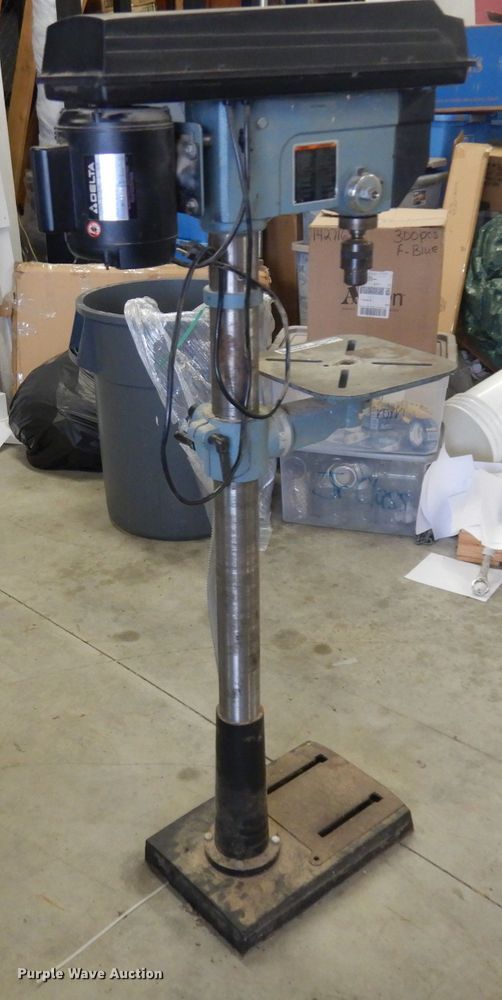 Delta 17900 drill press in Chanute, KS Item GX9972 sold Purple Wave