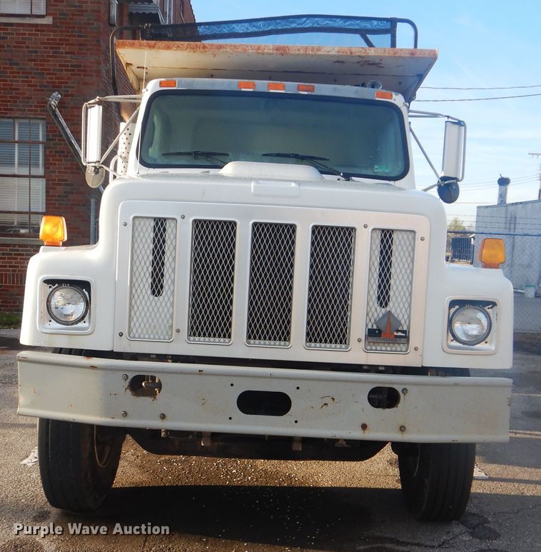 image for item GY9748 2001 International 2554 dump truck