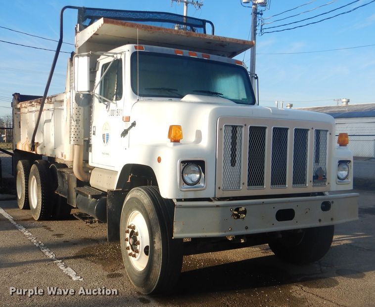 image for item GY9748 2001 International 2554 dump truck