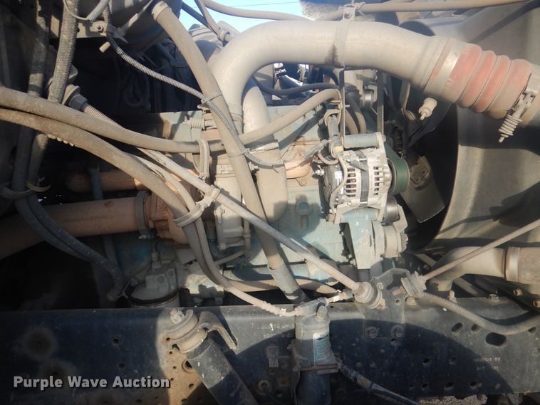 image for item GY9748 2001 International 2554 dump truck