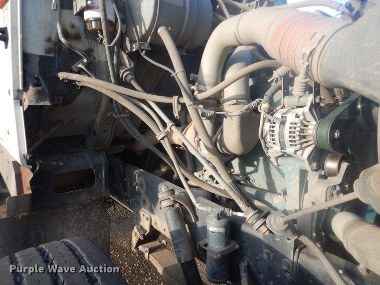 image for item GY9748 2001 International 2554 dump truck