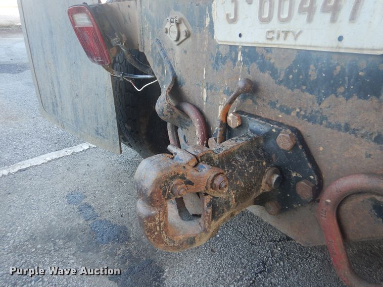 image for item GY9748 2001 International 2554 dump truck