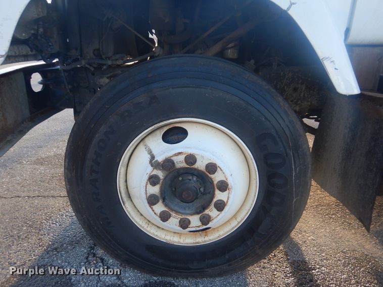 image for item GY9748 2001 International 2554 dump truck