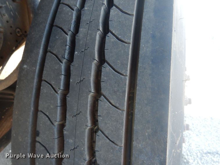 image for item GY9748 2001 International 2554 dump truck