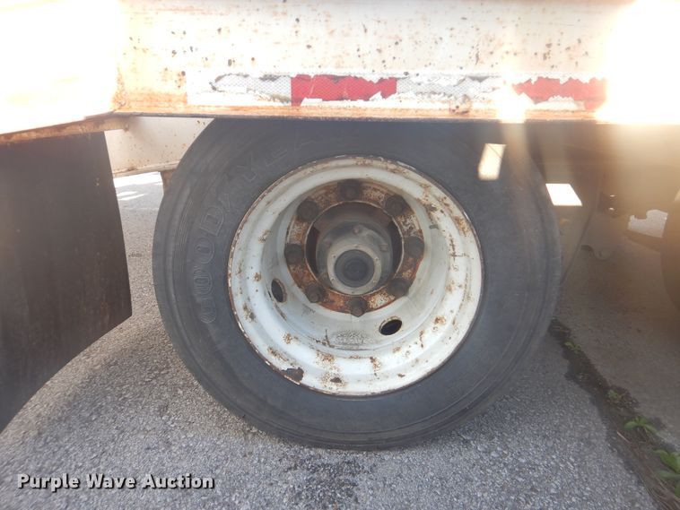 image for item GY9753 2007 Holden Industries TD040 equipment trailer