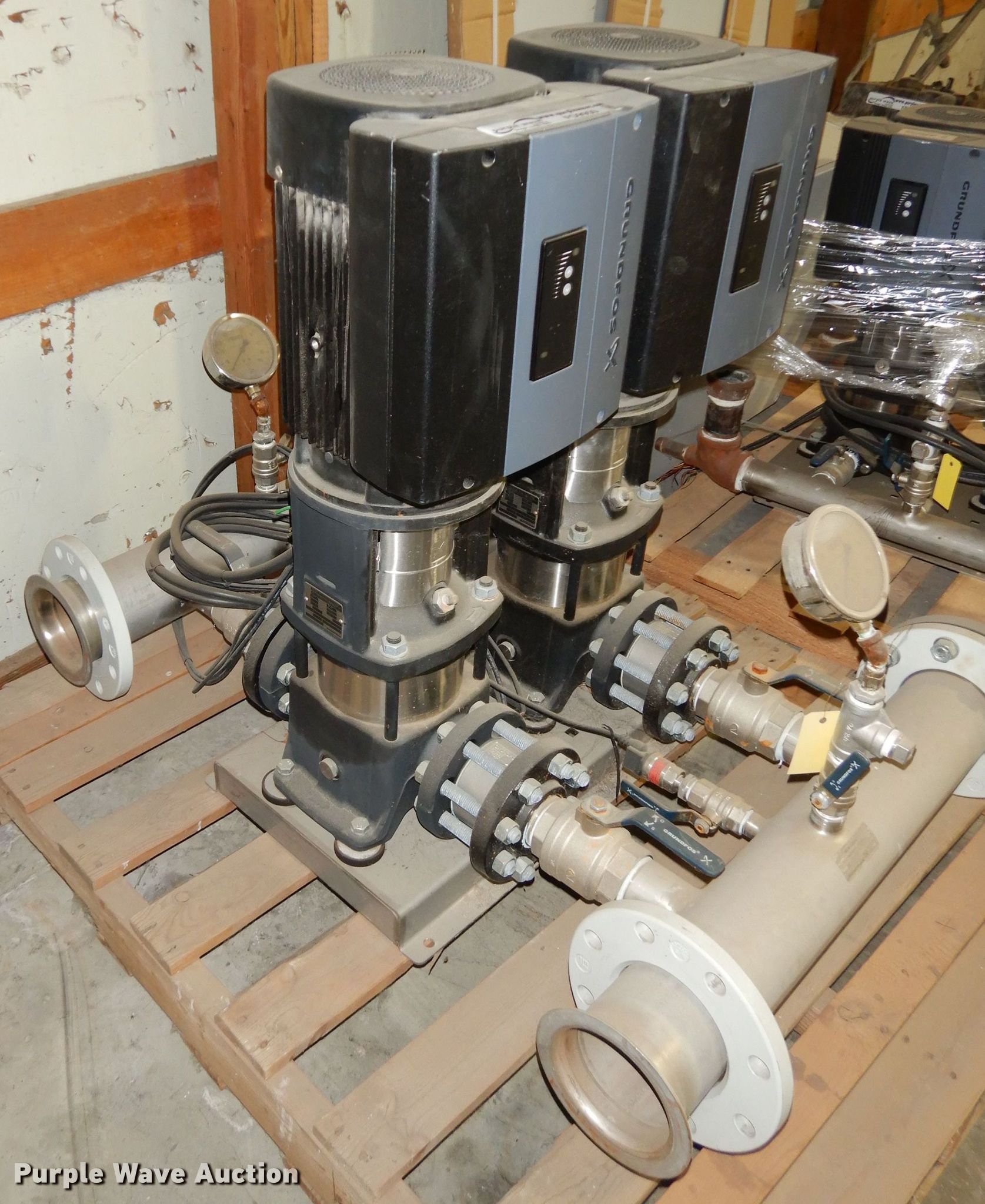 (2) Grundfos pumps in Kansas City, KS Item FD9950 sold Purple Wave