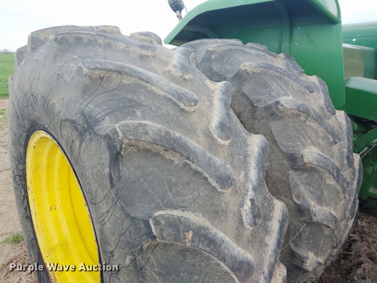 image for item DE6906 1984 John Deere 8850 4WD tractor