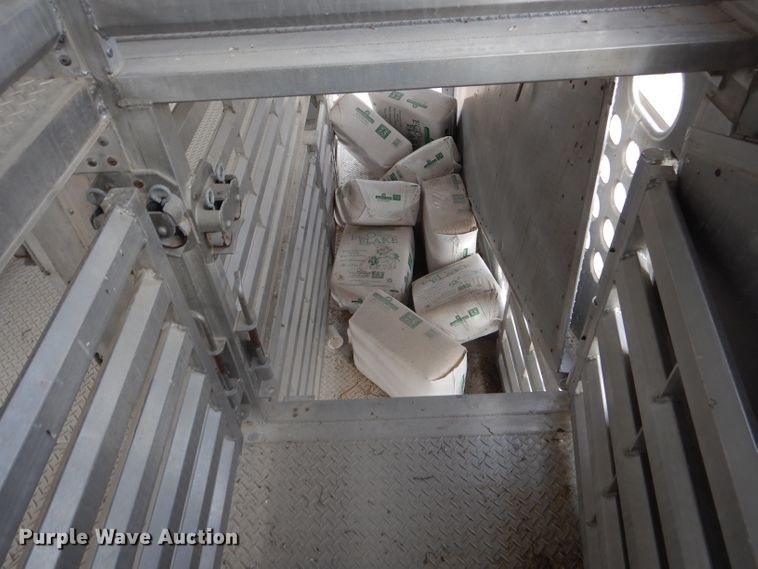 image for item DF3013 2008 Eby livestock trailer