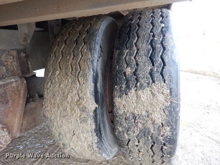 image for item DF3013 2008 Eby livestock trailer