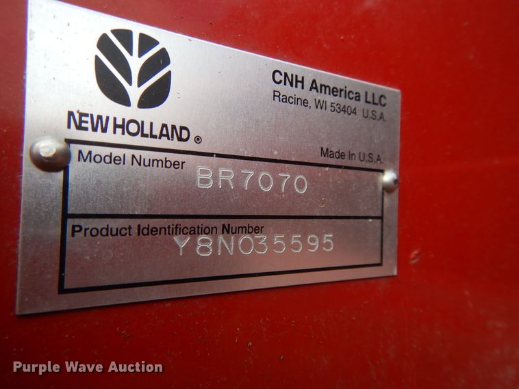 image for item DF5993 2008 New Holland BR7070 round baler