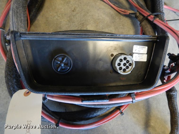 image for item DF5993 2008 New Holland BR7070 round baler