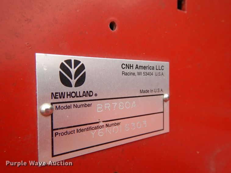 image for item DF5994 2006 New Holland BR780A round baler
