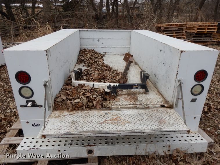 image for item DF5995 Reading SLU98ASW WRRLLH2 utility bed