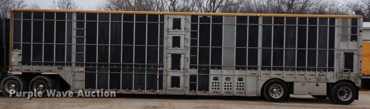 image for item DF6665 2009 Merrit livestock trailer