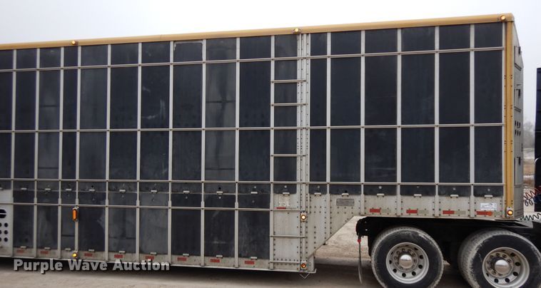 image for item DF6665 2009 Merrit livestock trailer