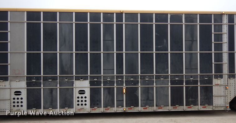 image for item DF6665 2009 Merrit livestock trailer