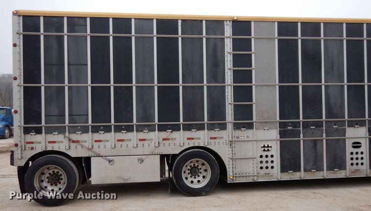 image for item DF6665 2009 Merrit livestock trailer