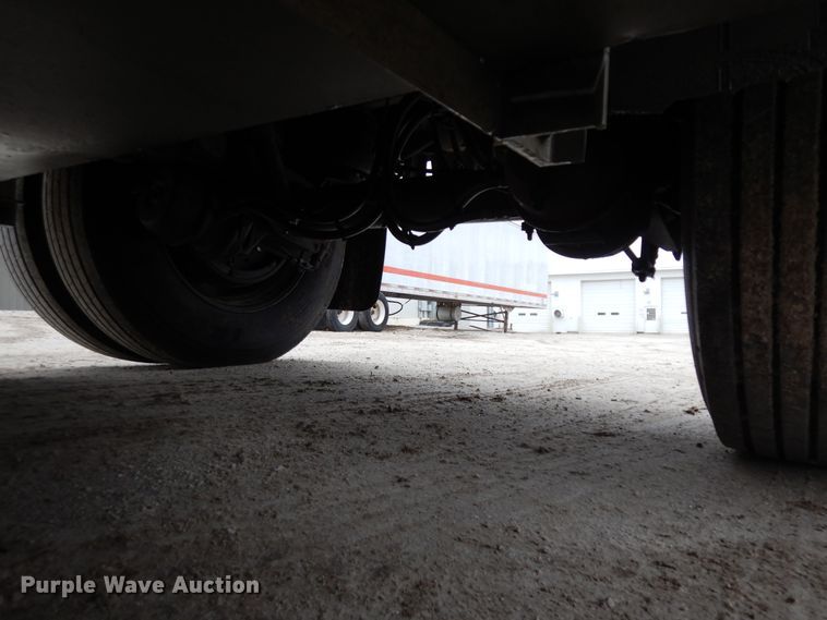 image for item DF6665 2009 Merrit livestock trailer