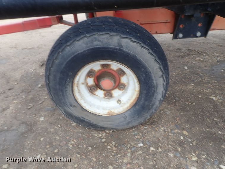 image for item DG3019 2003 Challenger CH830 corn head