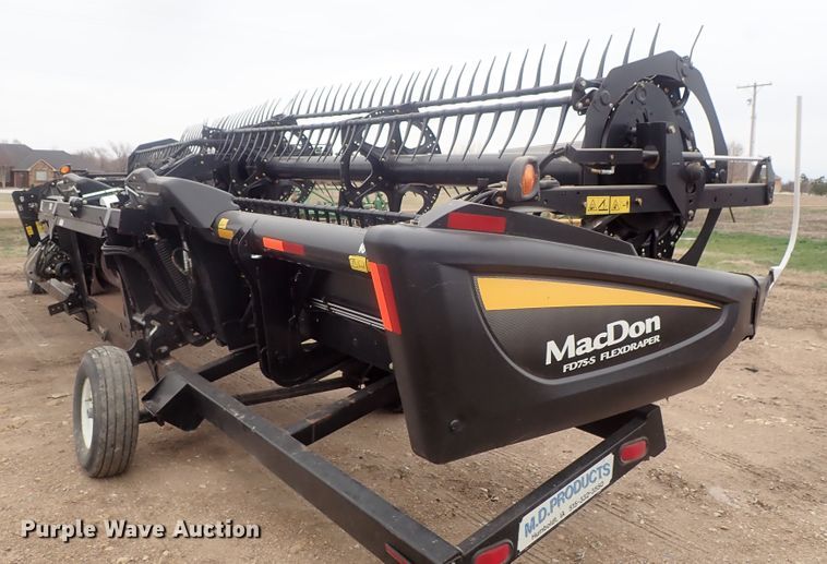 image for item DG3022 2013 MacDon FD75-S flex draper head