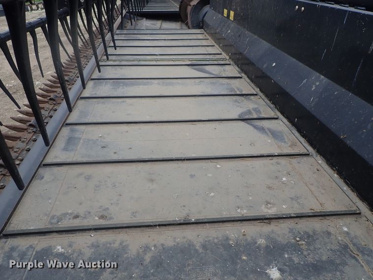 image for item DG3022 2013 MacDon FD75-S flex draper head