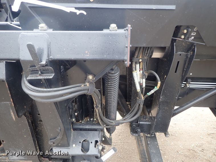 image for item DG3022 2013 MacDon FD75-S flex draper head