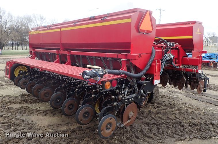 image for item DG3024 Sunflower 9421 grain drill