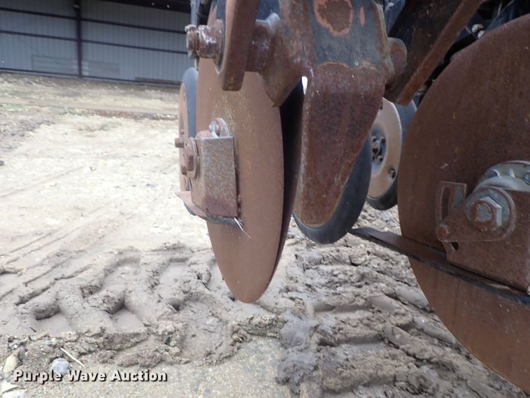 image for item DG3024 Sunflower 9421 grain drill