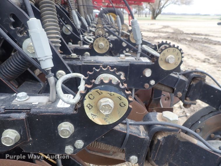 image for item DG3024 Sunflower 9421 grain drill