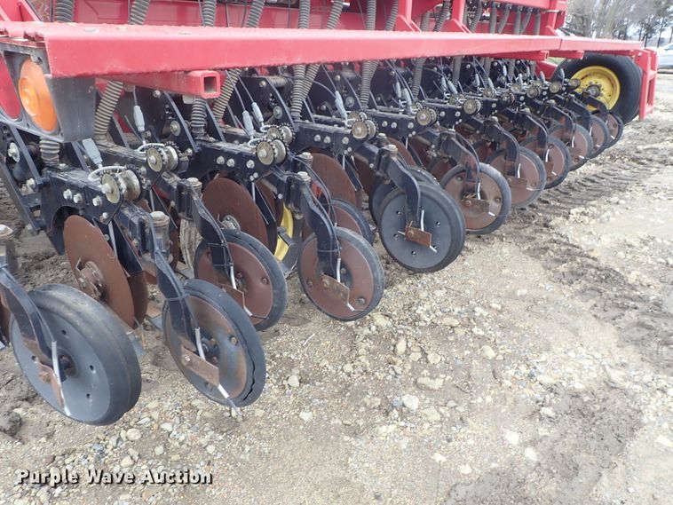 image for item DG3024 Sunflower 9421 grain drill