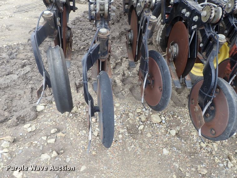 image for item DG3024 Sunflower 9421 grain drill