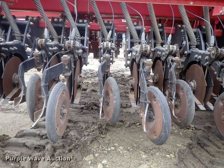 image for item DG3024 Sunflower 9421 grain drill