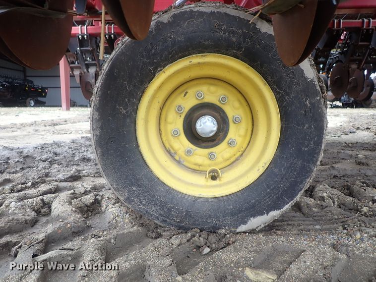 image for item DG3024 Sunflower 9421 grain drill