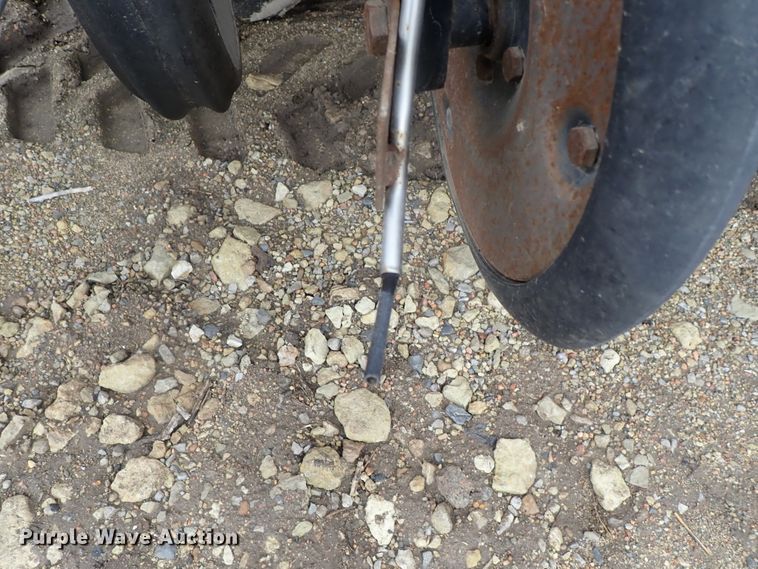 image for item DG3024 Sunflower 9421 grain drill