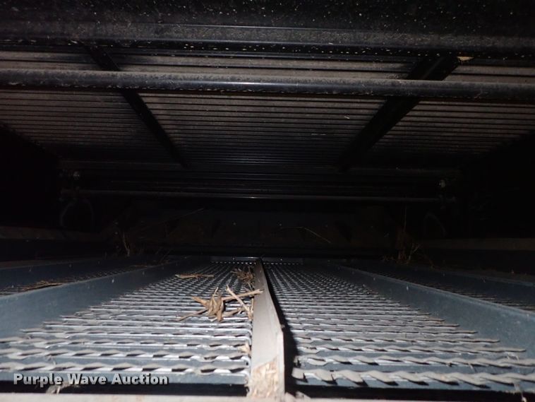 image for item DG3028 2005 Challenger 670 RWA combine